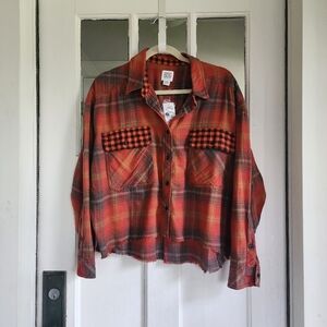 BDG Cropped Botton Down Flannel